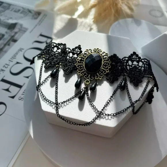 New Vintage Choker Necklace Black Sapphire Gothic in box - Picture 6 of 9